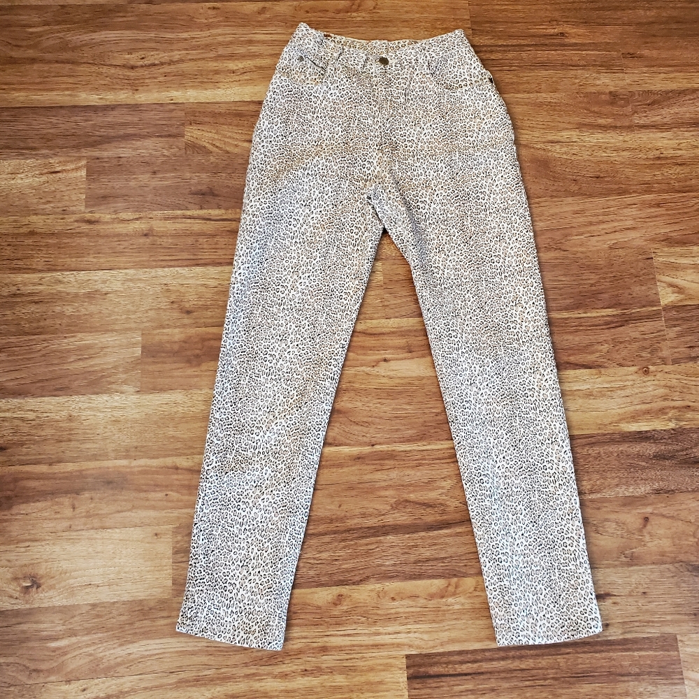 BeBop Clothing Jeans Junior's Size 3 Cheetah Print